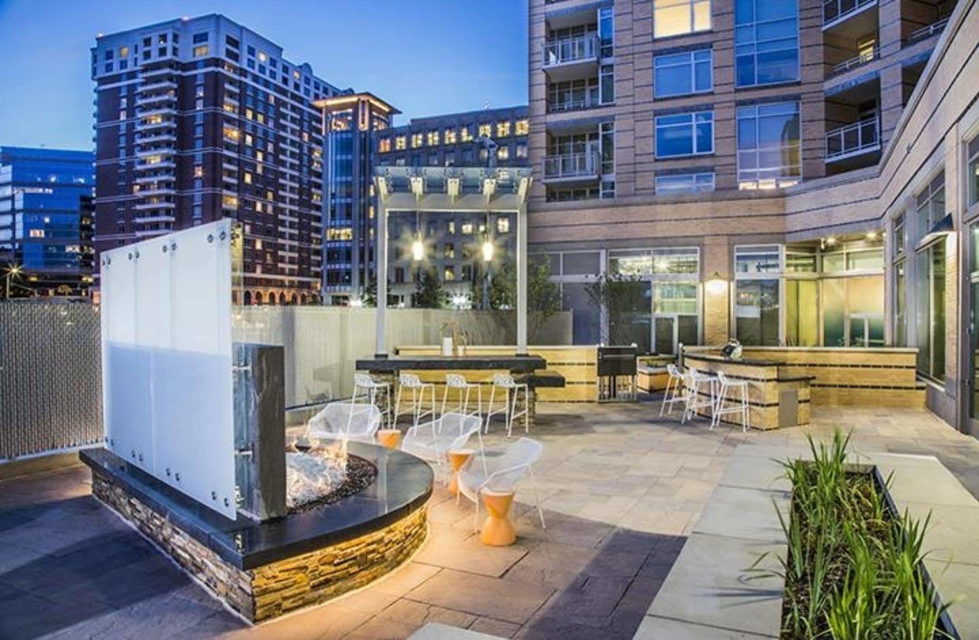 Aparthotel Bridgestreet At The View At Liberty Center Arlington Esterno foto